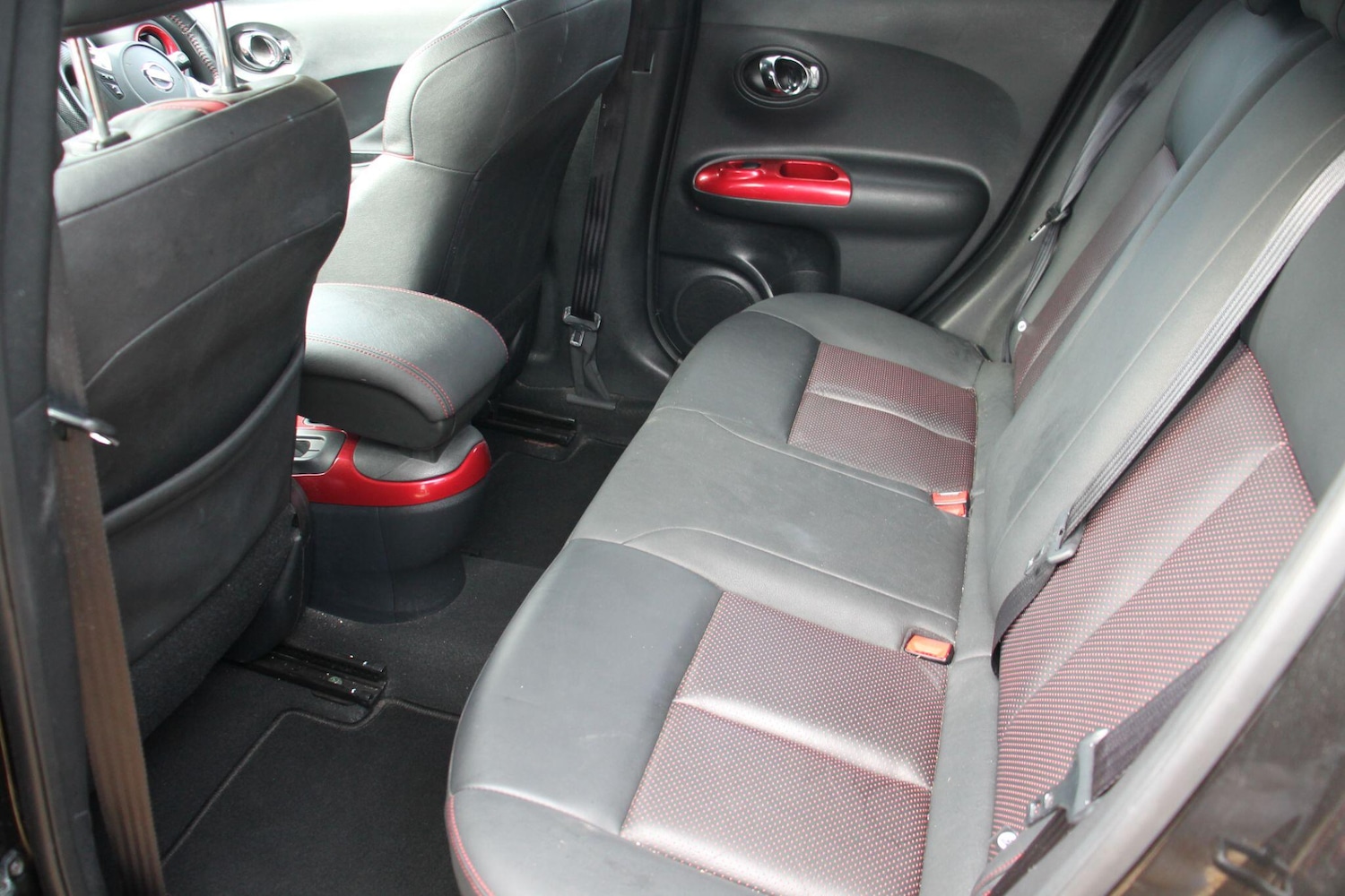 Used Nissan Juke 2014 for sale - 76432610: Photo 14