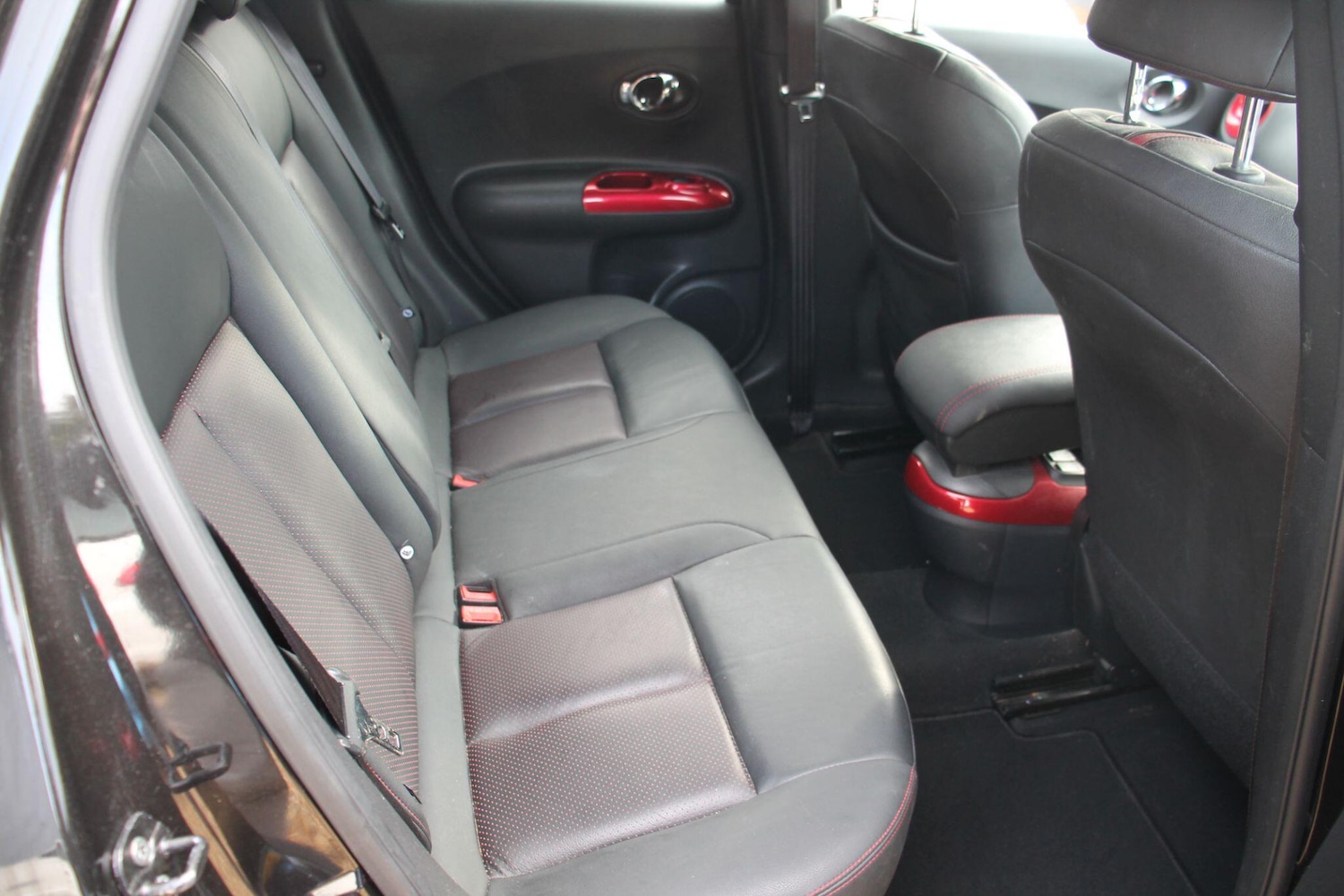 Used Nissan Juke 2014 for sale - 76432610: Photo 15