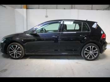 Used Volkswagen Golf 2016 for sale - 74838104: Photo
