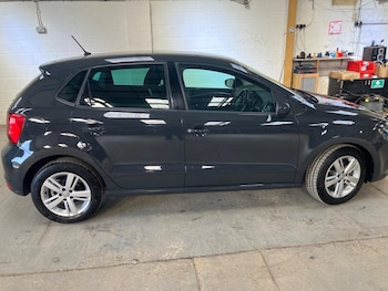 Used Volkswagen Polo 2017 for sale - 78586825: Photo