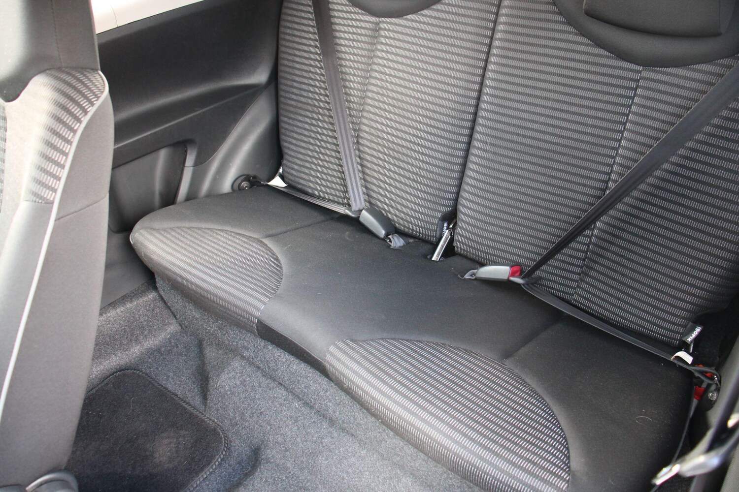 Used Peugeot 107 2014 for sale - 77191931: Photo 12