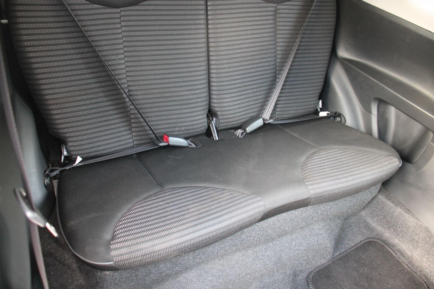 Used Peugeot 107 2014 for sale - 77191931: Photo 13