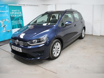 Used Volkswagen Golf SV 2015 for sale - 76918607: Photo