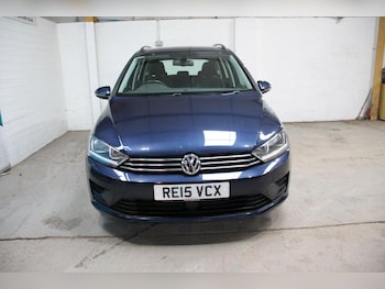 Used Volkswagen Golf SV 2015 for sale - 76918607: Photo
