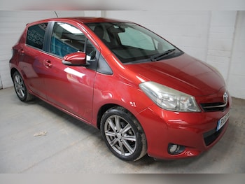 Used Toyota Yaris 2011 for sale - 79018630: Photo