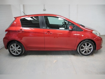 Used Toyota Yaris 2011 for sale - 79018630: Photo