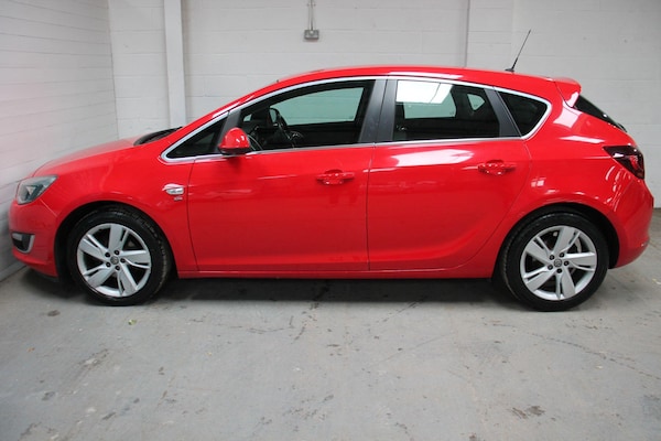 Used Vauxhall Astra 2014 for sale - 76167555: Photo 4