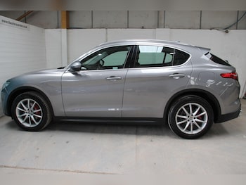 Used Alfa Romeo Stelvio 2018 for sale - 79279867: Photo