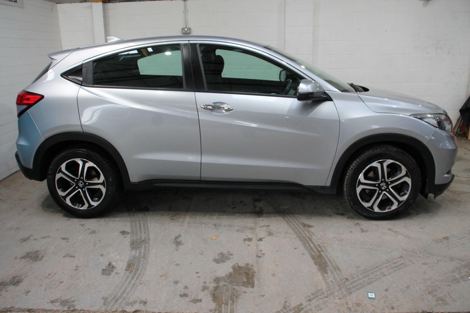 Used Honda HR-V 2017 for sale - 77479335: Photo 8