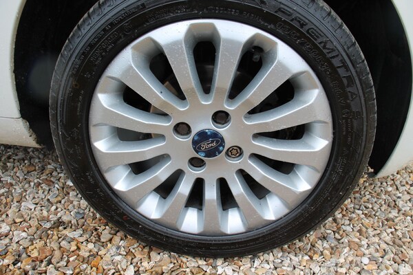 Used Ford Ka 2010 for sale - 74686238: Photo 17