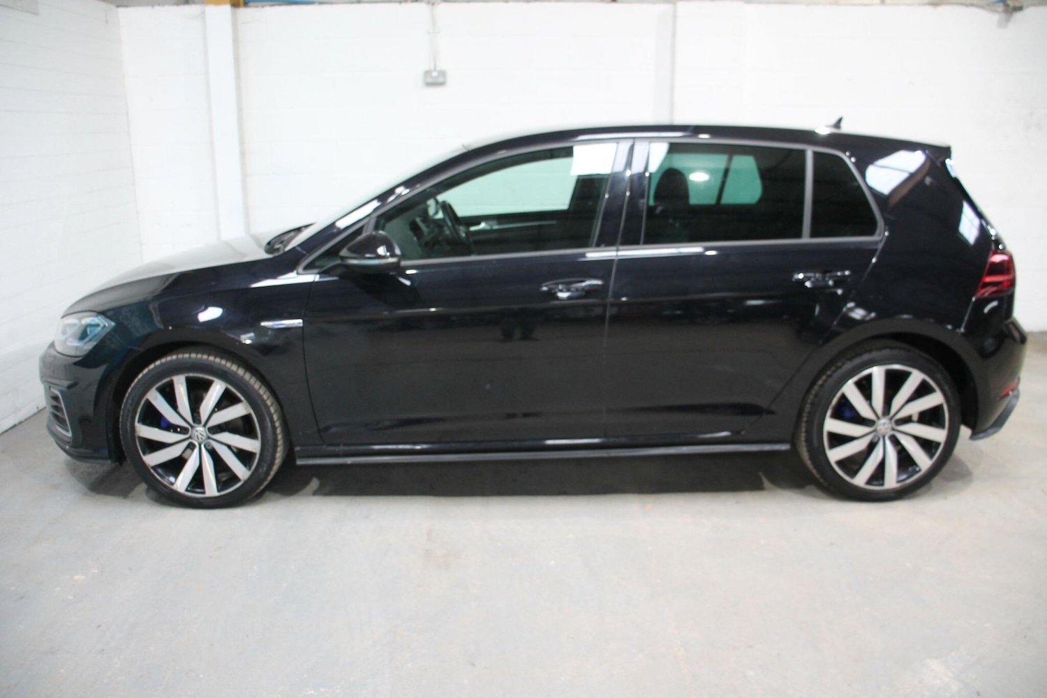 Used Volkswagen Golf 2020 for sale - 77597891: Photo 4