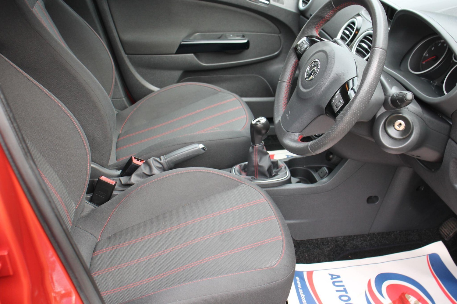 Used Vauxhall Corsa 2013 for sale - 76284035: Photo 9