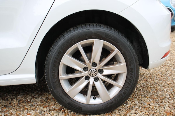 Used Volkswagen Polo 2015 for sale - 76158436: Photo 18