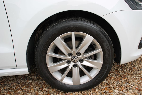 Used Volkswagen Polo 2015 for sale - 76158436: Photo 19