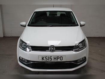 Used Volkswagen Polo 2015 for sale - 76158436: Photo 2