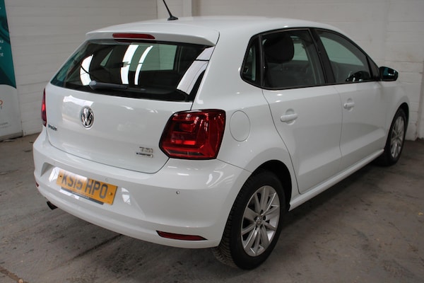 Used Volkswagen Polo 2015 for sale - 76158436: Photo 7