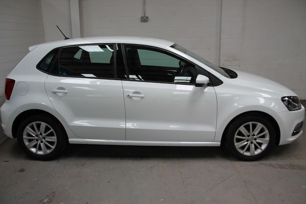 Used Volkswagen Polo 2015 for sale - 76158436: Photo 8