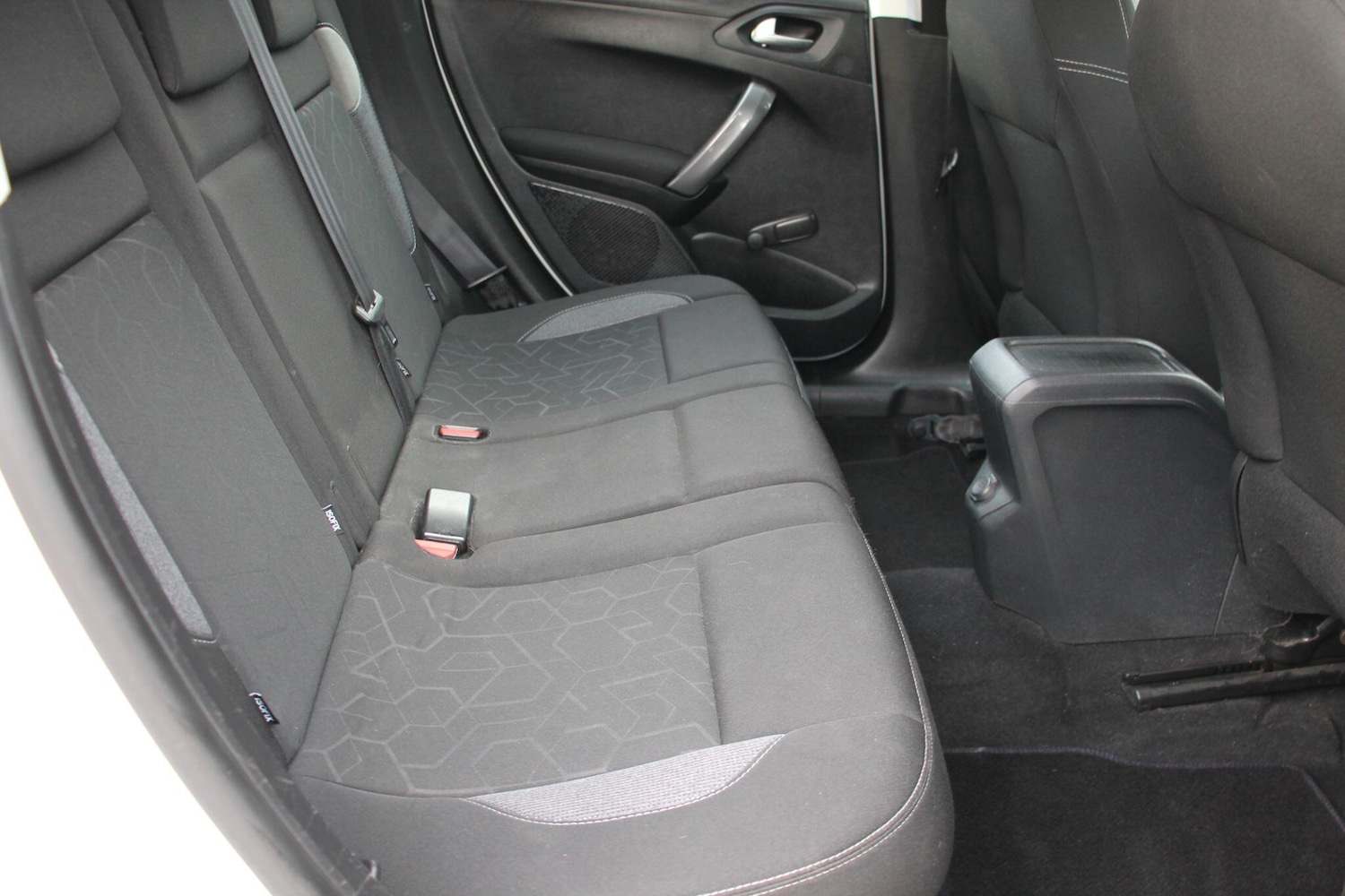 Used Peugeot 2008 2017 for sale - 76378099: Photo 13