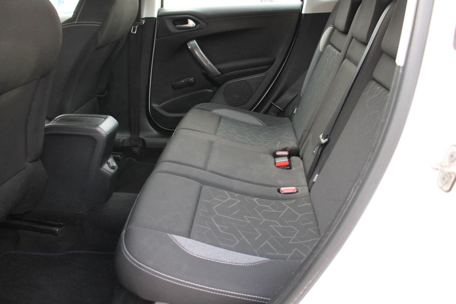 Used Peugeot 2008 2017 for sale - 76378099: Photo 14