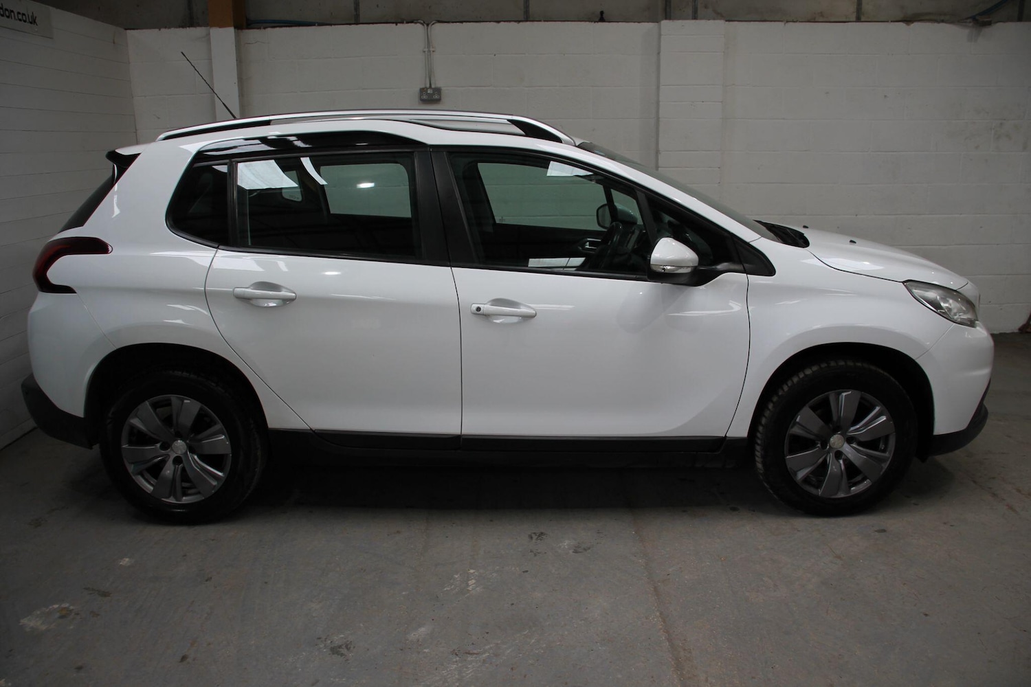 Used Peugeot 2008 2017 for sale - 76378099: Photo 8
