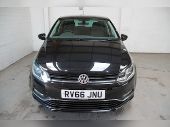 Used Volkswagen Polo 2016 for sale - 75978634: Photo