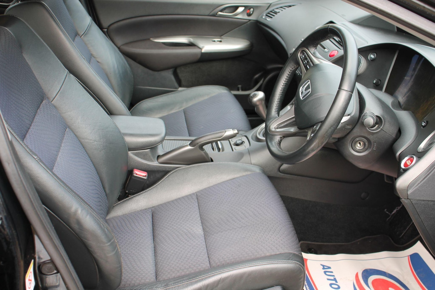 Used Honda Civic 2009 for sale - 76269983: Photo 9