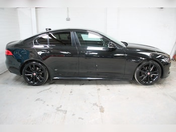 Used Jaguar XE 2018 for sale - 78157802: Photo