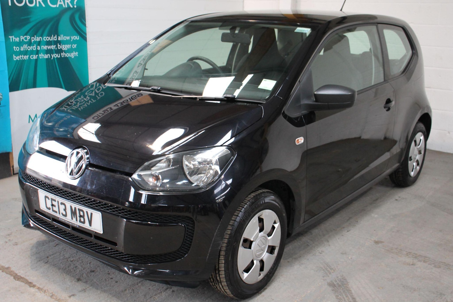 Used Volkswagen up! 2013 for sale - 76995236: Photo 3