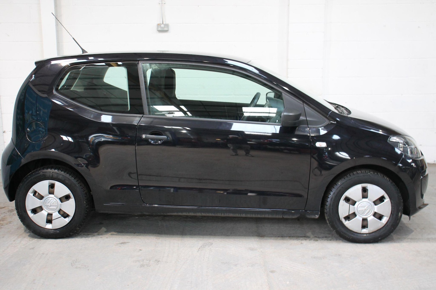 Used Volkswagen up! 2013 for sale - 76995236: Photo 8