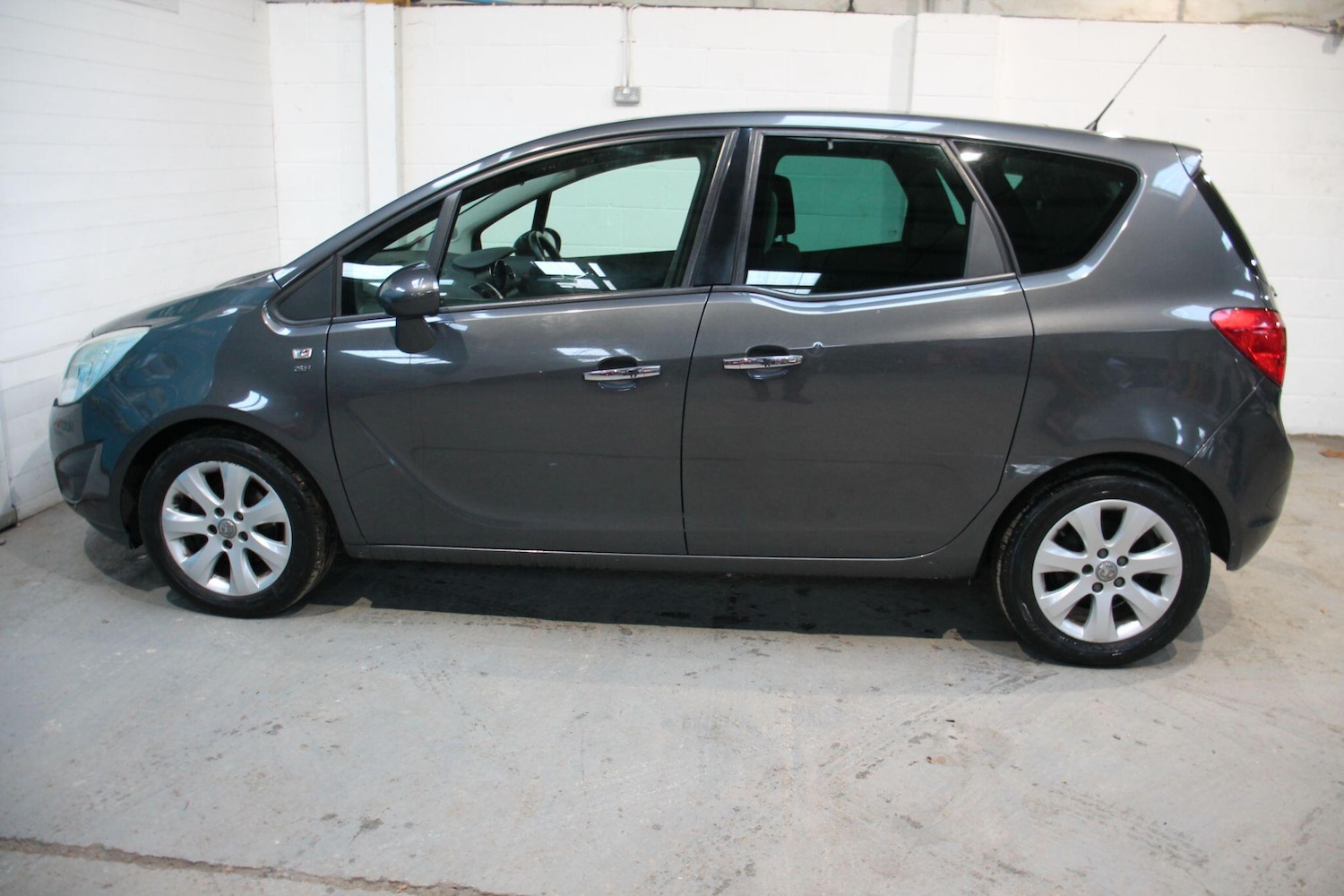 Used Vauxhall Meriva 2010 for sale - 76667232: Photo 4