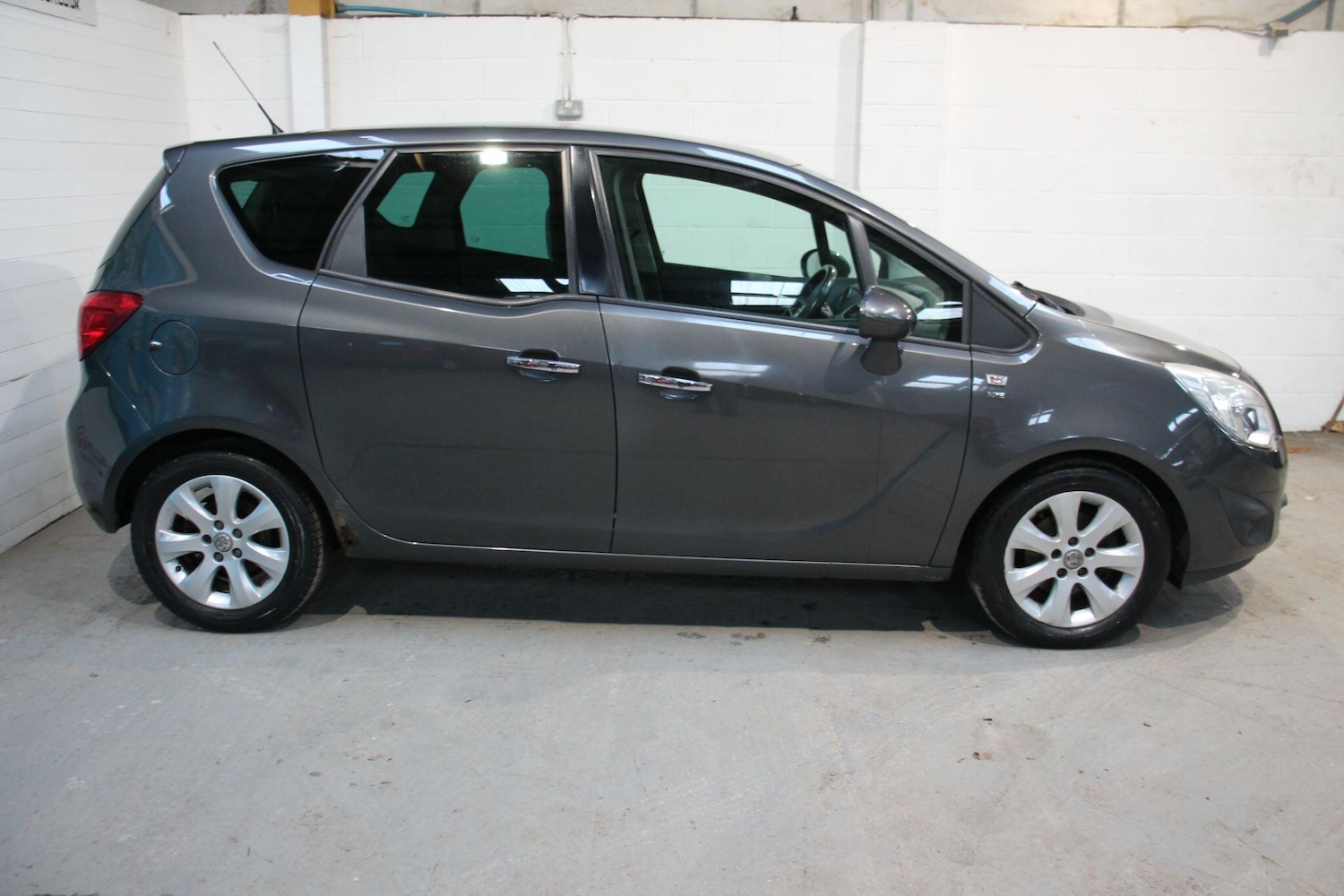 Used Vauxhall Meriva 2010 for sale - 76667232: Photo 8
