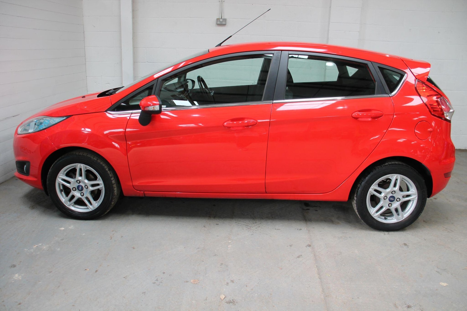 Used Ford Fiesta 2013 for sale - 76484959: Photo 4