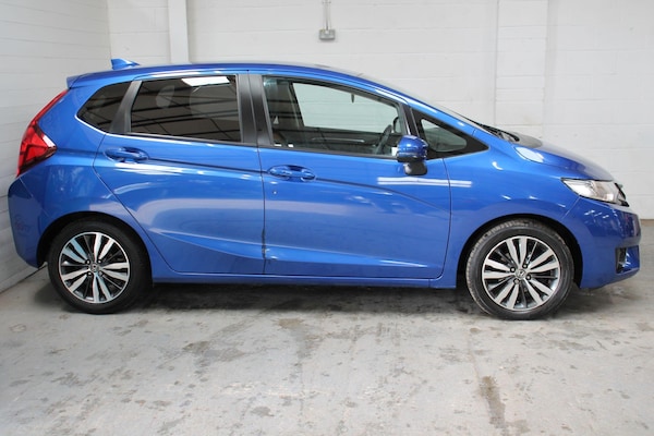 Used Honda Jazz 2016 for sale - 76284365: Photo 5