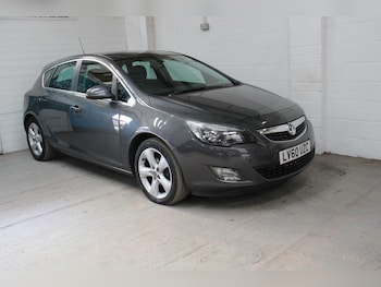 Used Vauxhall Astra 2010 for sale - 77940205: Photo