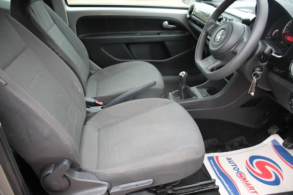 Used Volkswagen up! 2014 for sale - 74679738: Photo 11