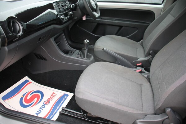 Used Volkswagen up! 2014 for sale - 74679738: Photo 12