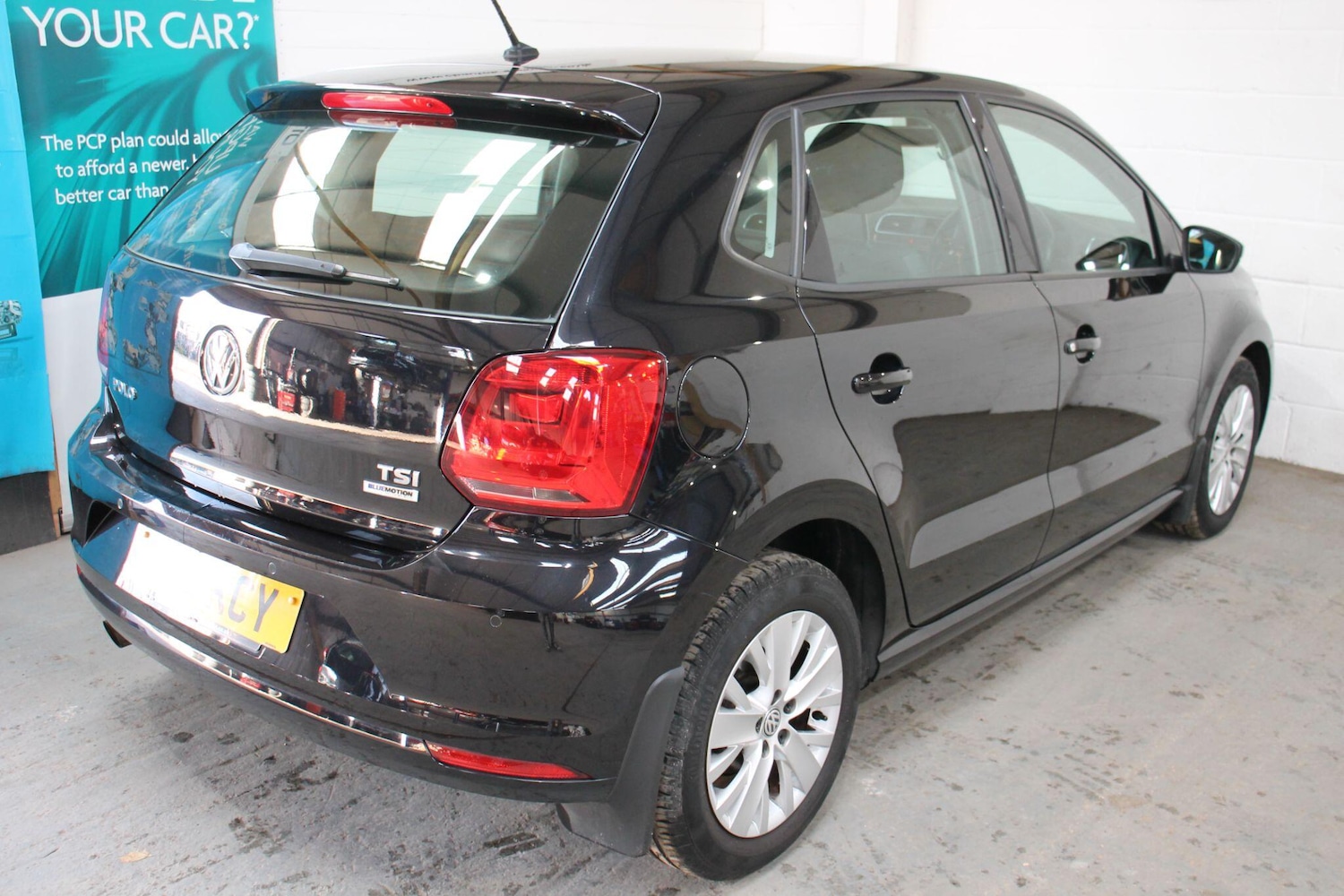 Used Volkswagen Polo 2016 for sale - 76561676: Photo 7