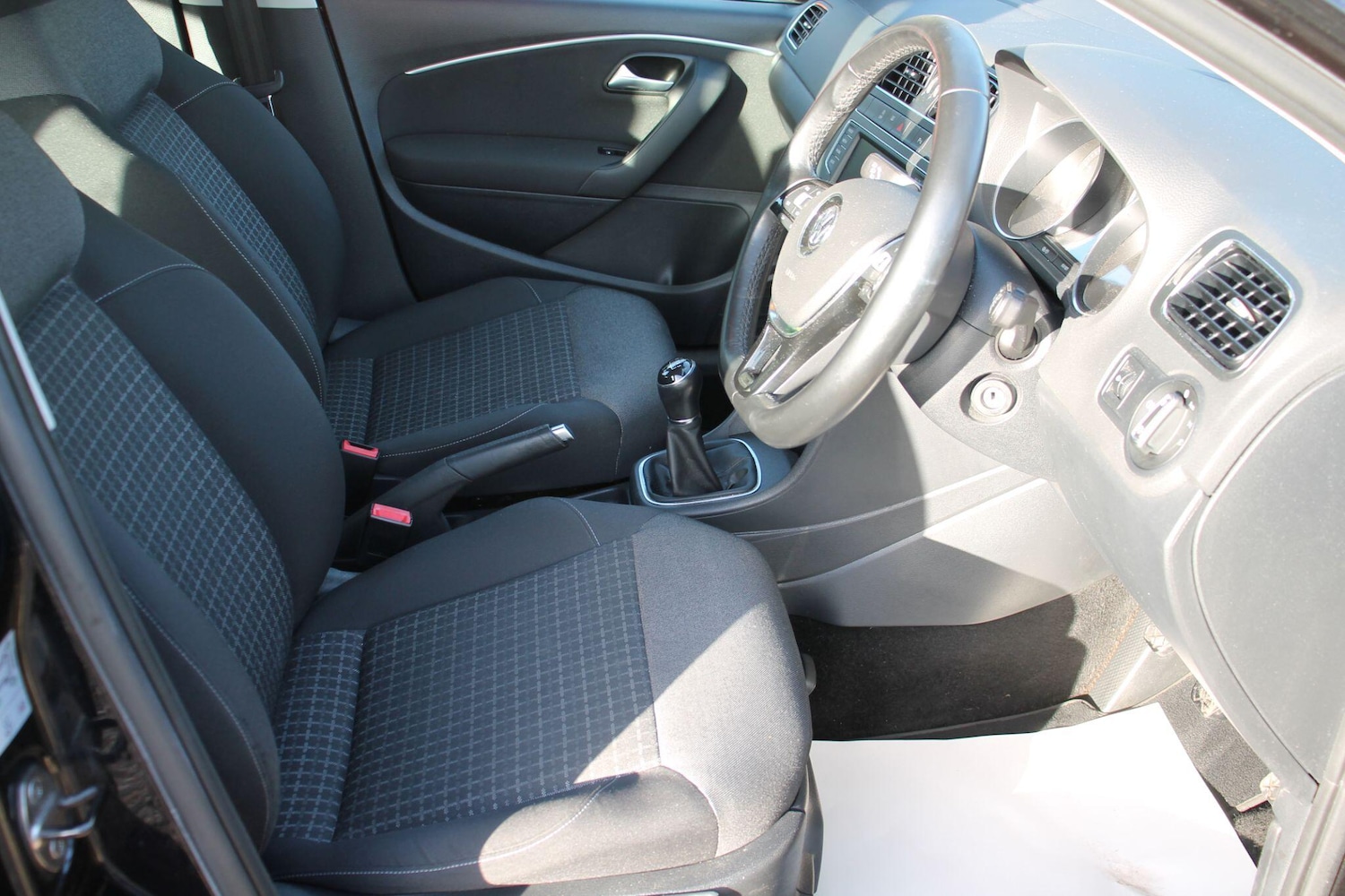 Used Volkswagen Polo 2016 for sale - 76561676: Photo 9