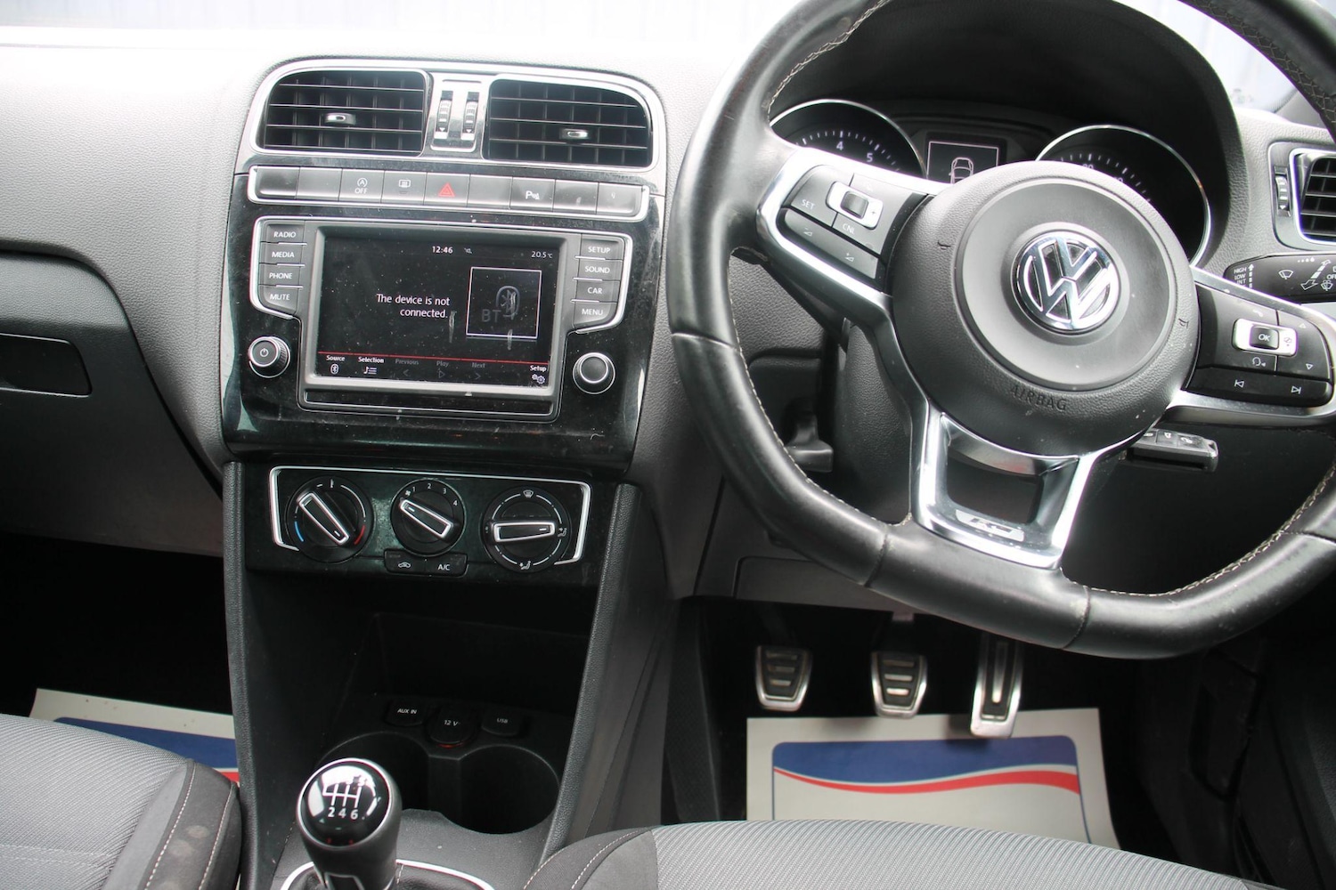 Used Volkswagen Polo 2015 for sale - 77345250: Photo 17