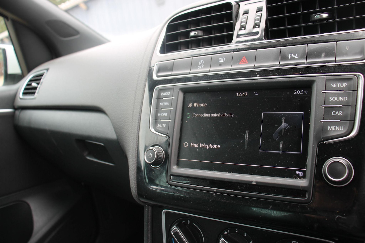 Used Volkswagen Polo 2015 for sale - 77345250: Photo 18