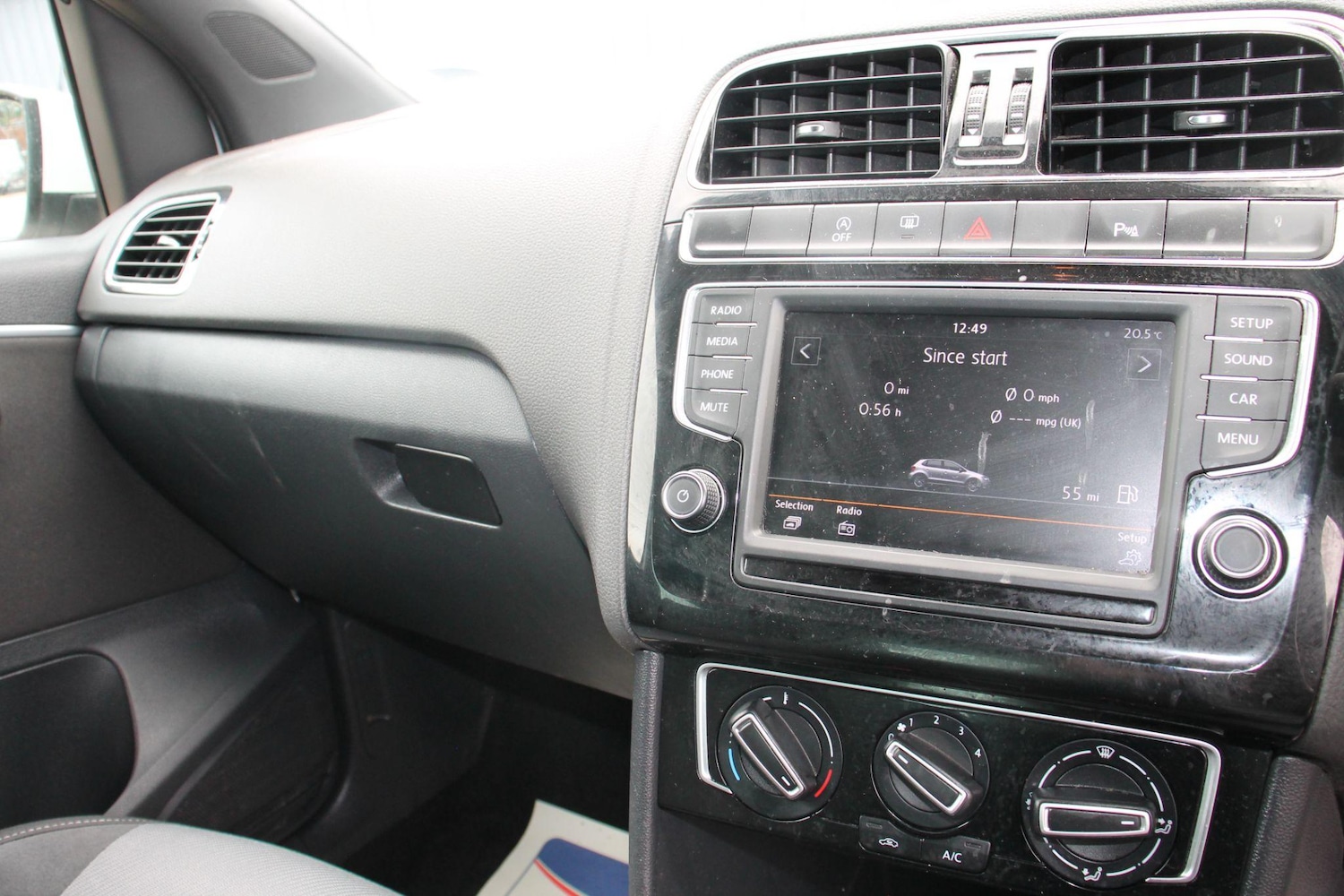 Used Volkswagen Polo 2015 for sale - 77345250: Photo 22