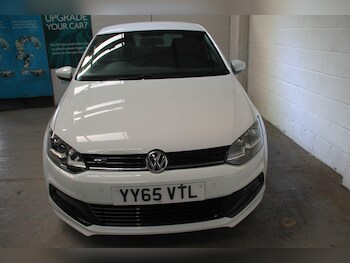 Used Volkswagen Polo 2015 for sale - 77345250: Photo