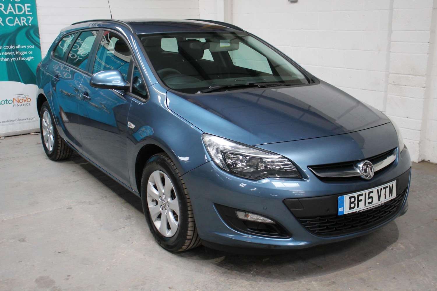 Used Vauxhall Astra 2015 for sale - 76283553: Photo 1
