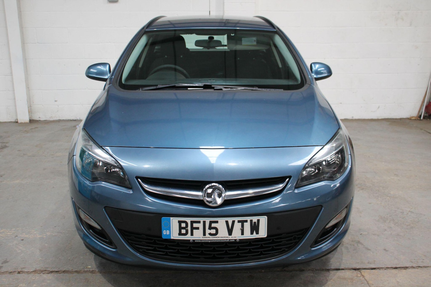 Used Vauxhall Astra 2015 for sale - 76283553: Photo 2