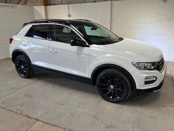 Used Volkswagen T-Roc 2020 for sale - 78662167: Photo