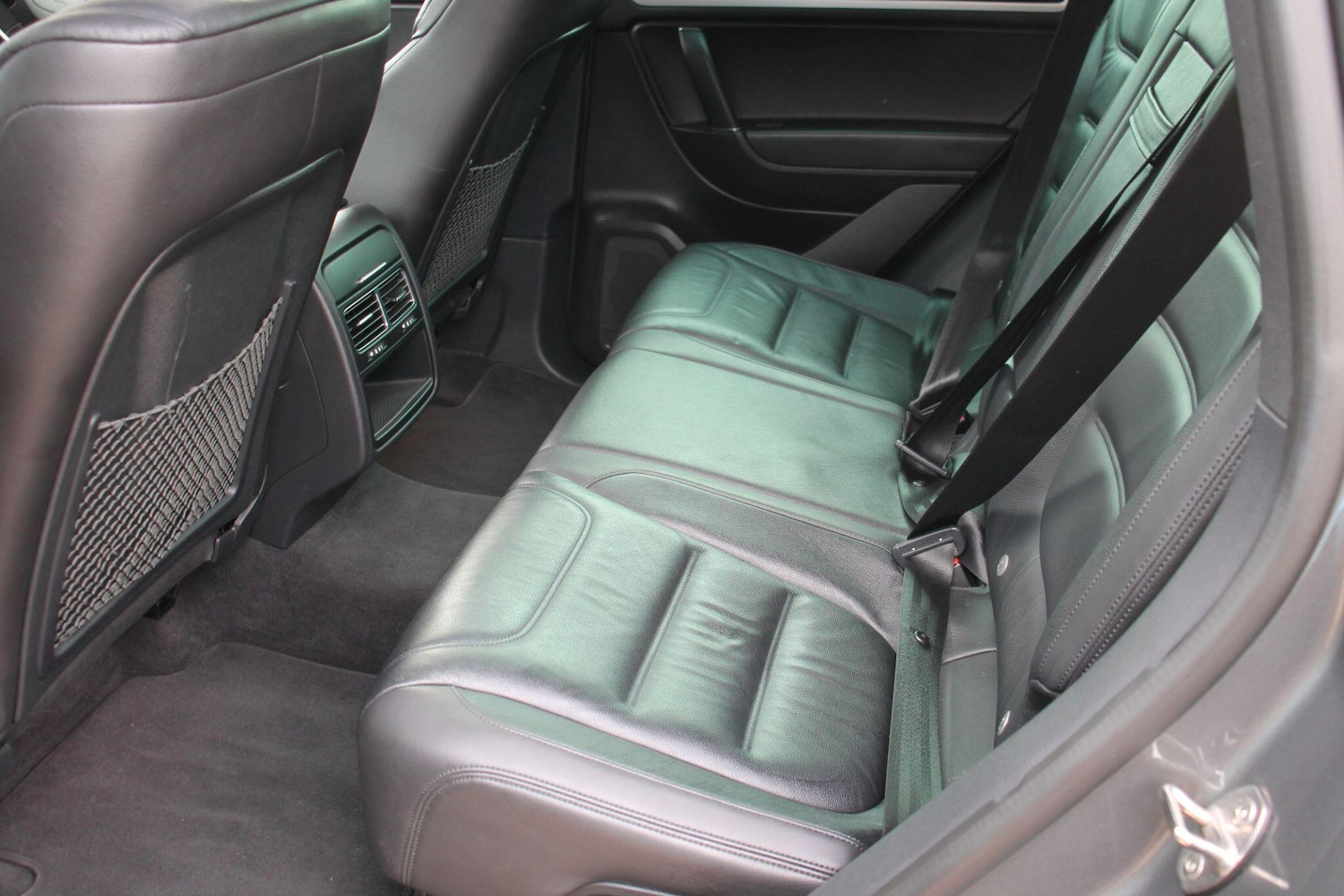 Used Volkswagen Touareg 2017 for sale - 76832907: Photo 12