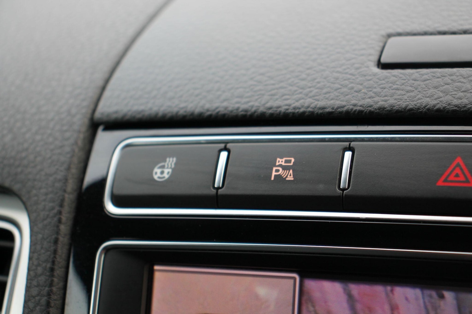 Used Volkswagen Touareg 2017 for sale - 76832907: Photo 18