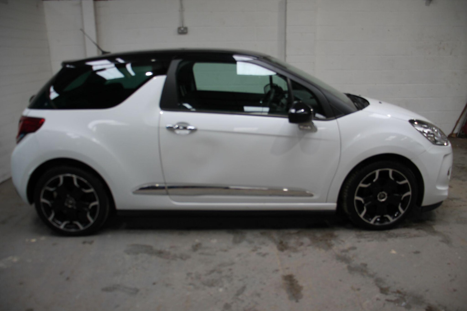 Used Citroen DS3 2011 for sale - 76473820: Photo 8