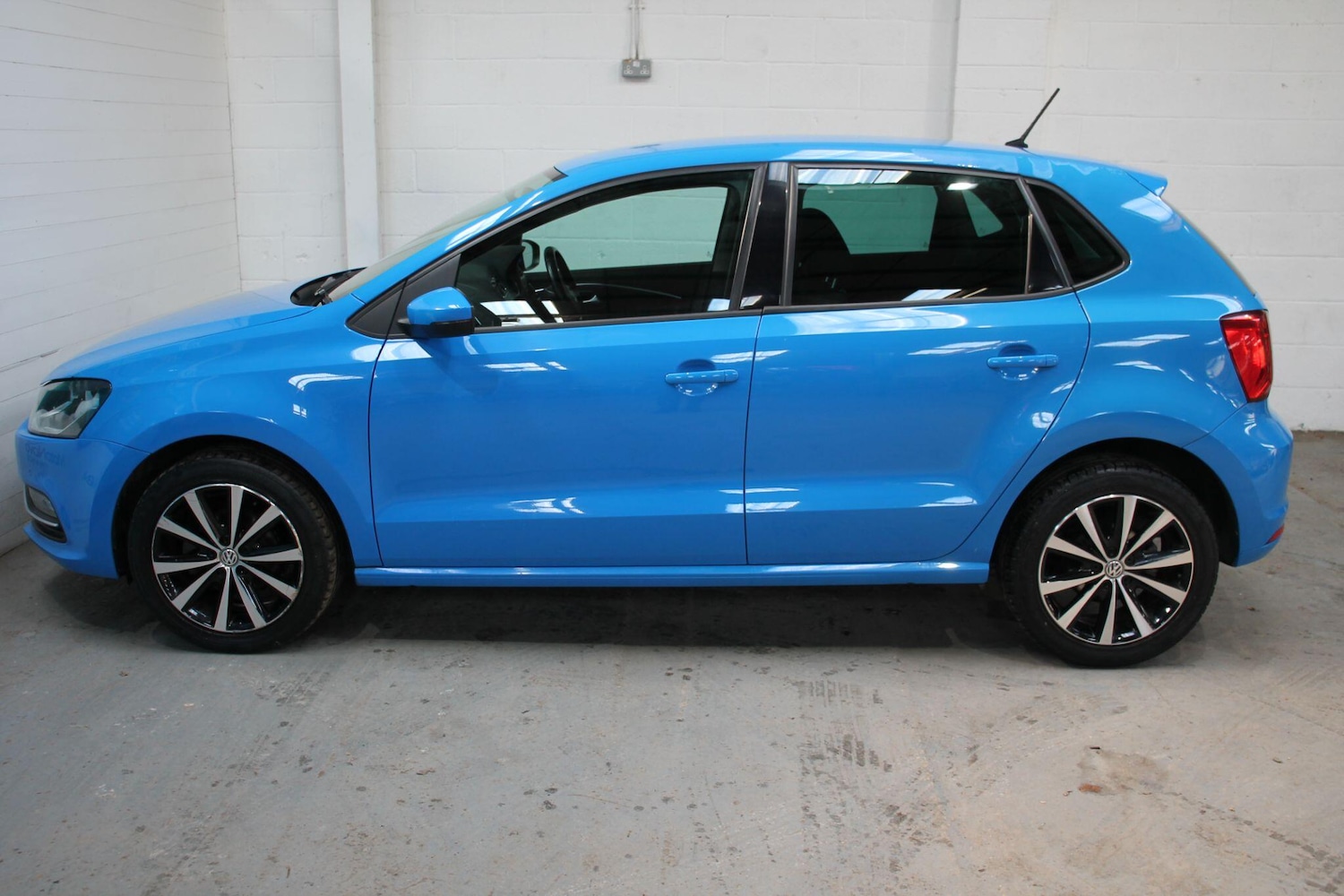 Used Volkswagen Polo 2017 for sale - 76667529: Photo 4