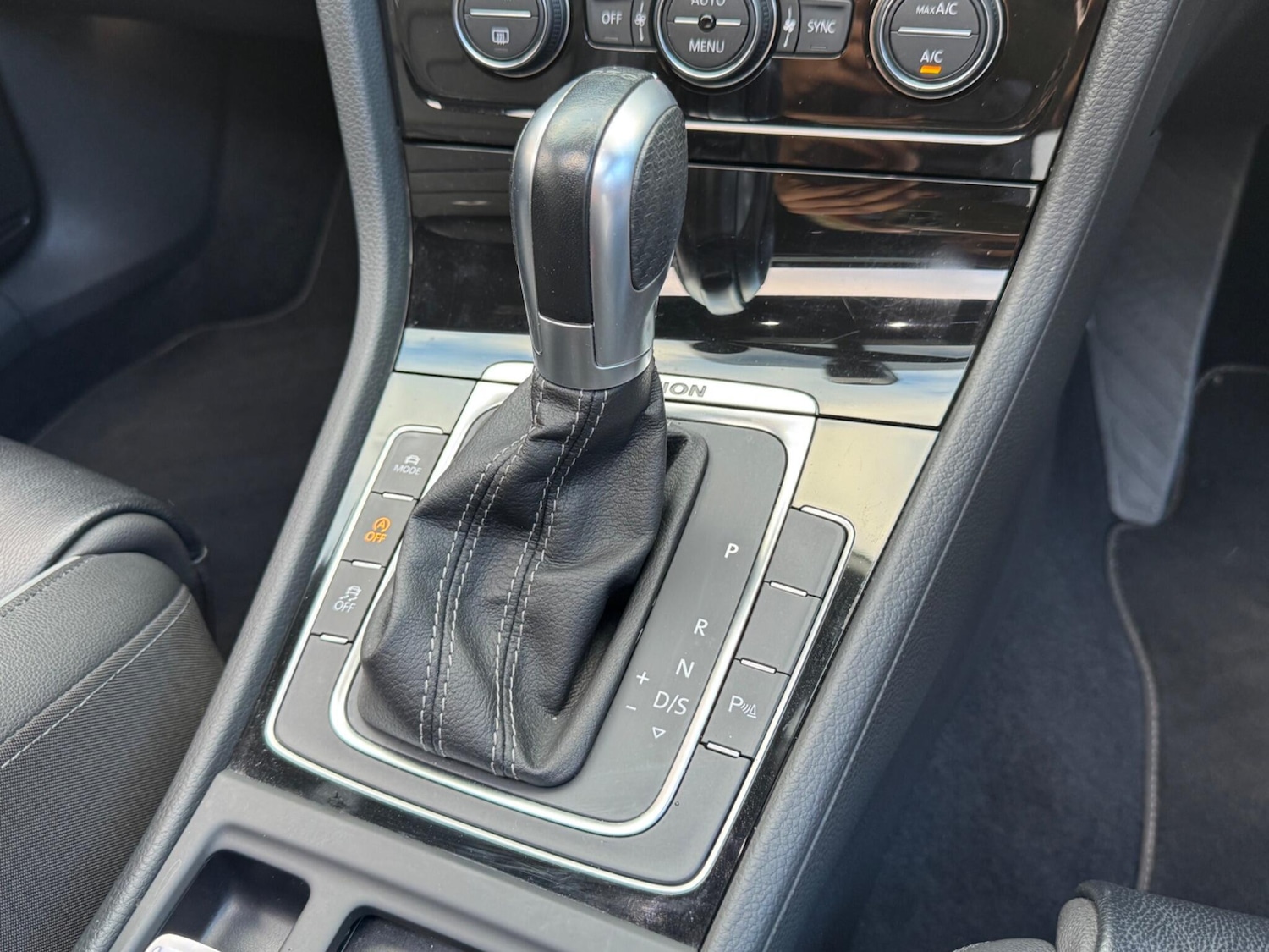 Used Volkswagen Golf 2018 for sale - 76671660: Photo 16